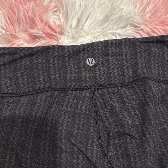 Lululemon - Picture 3 of 3